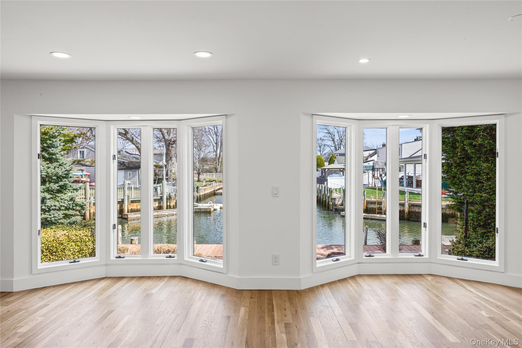Single Family Alhambra Road Nassau County, NY 11758, MLS-1001978-4