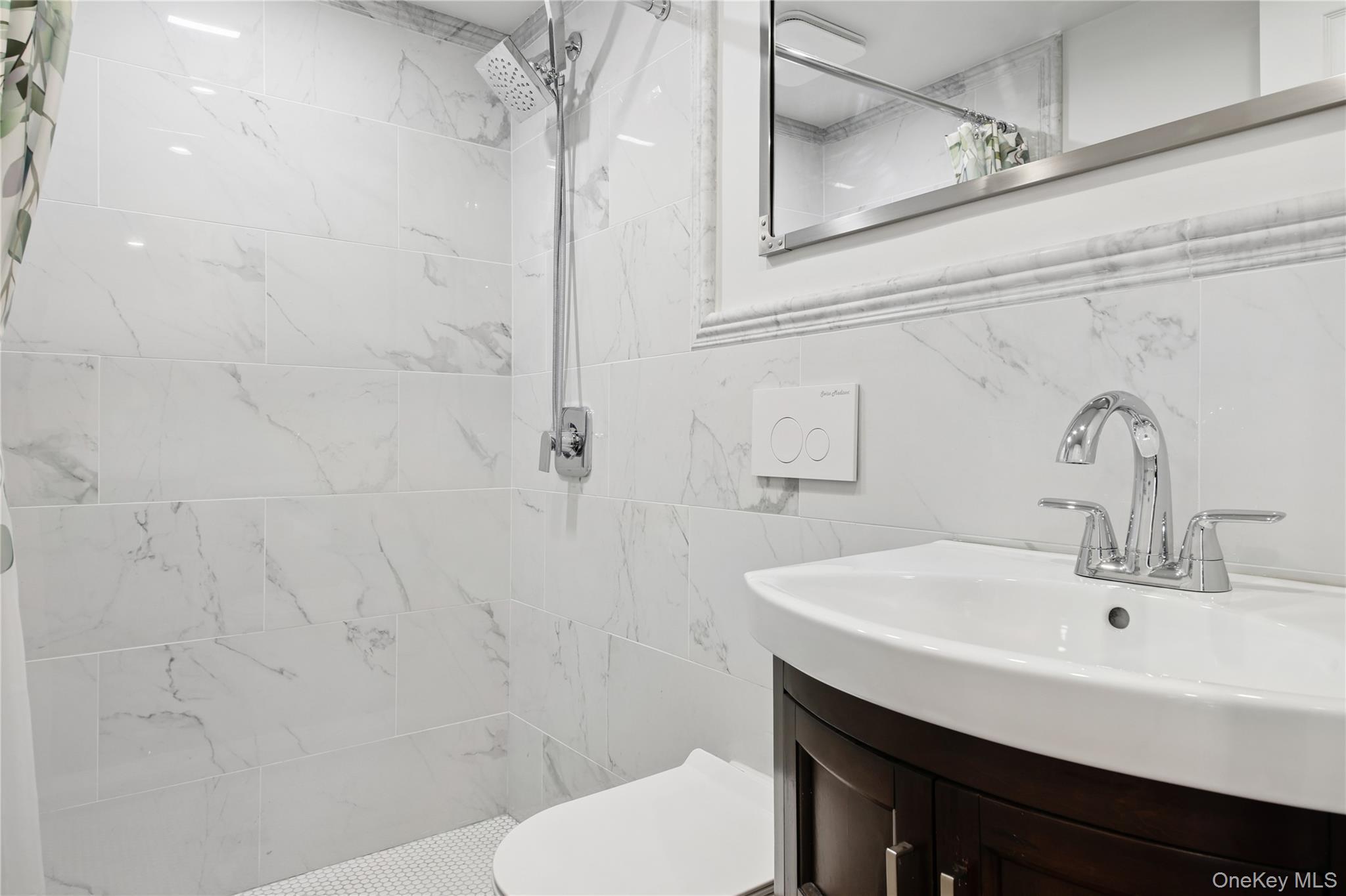 Single Family 65th Street  Queens, NY 11377, MLS-1001980-16