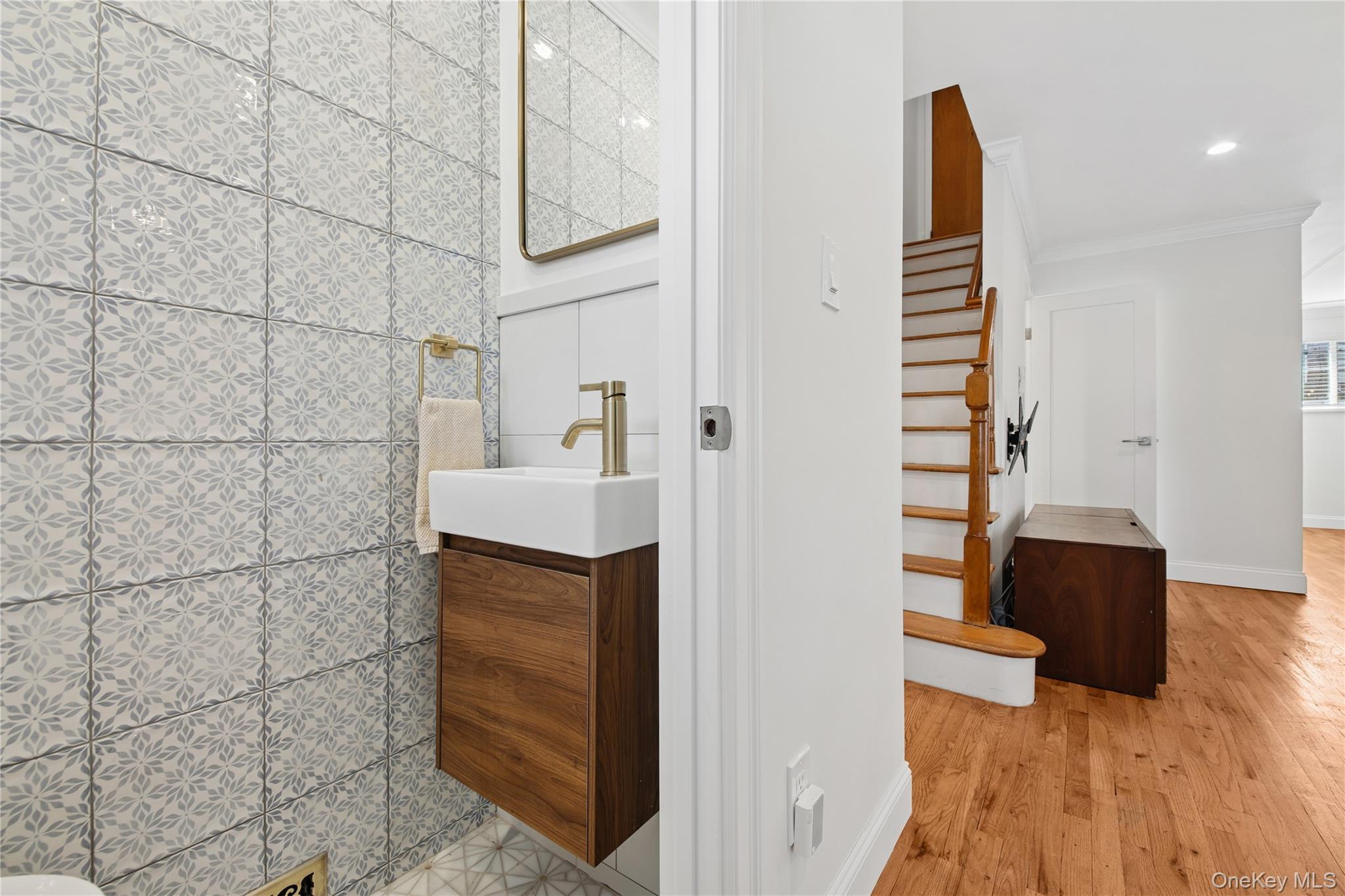 Single Family 65th Street  Queens, NY 11377, MLS-1001980-3