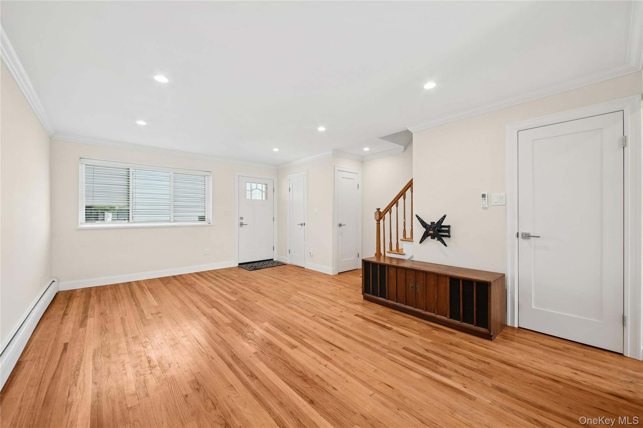 Single Family 65th Street  Queens, NY 11377, MLS-1001980-4