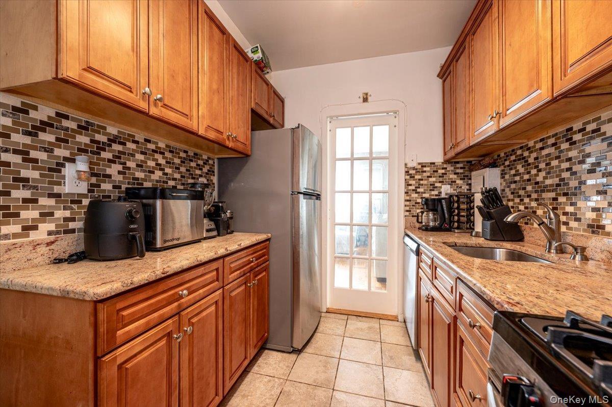 Apartment Fordham Hill  Bronx, NY 10468, MLS-1001989-6