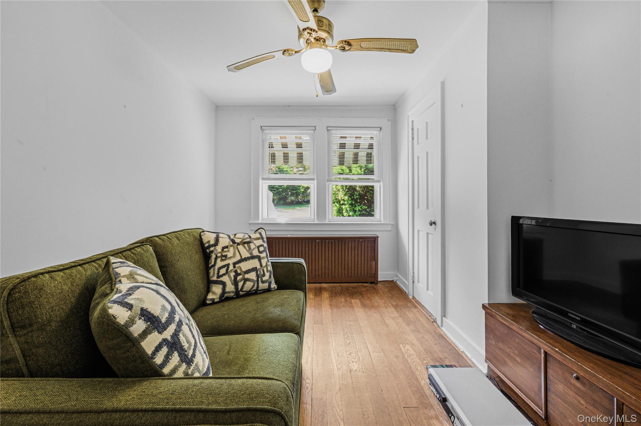 Single Family Cross Street  Nassau County, NY 11560, MLS-1002028-13