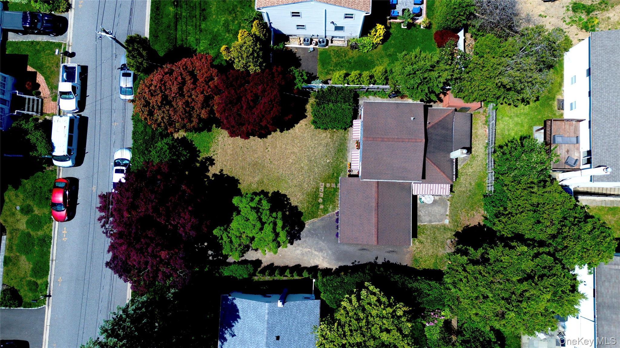 Single Family Cross Street  Nassau County, NY 11560, MLS-1002028-17