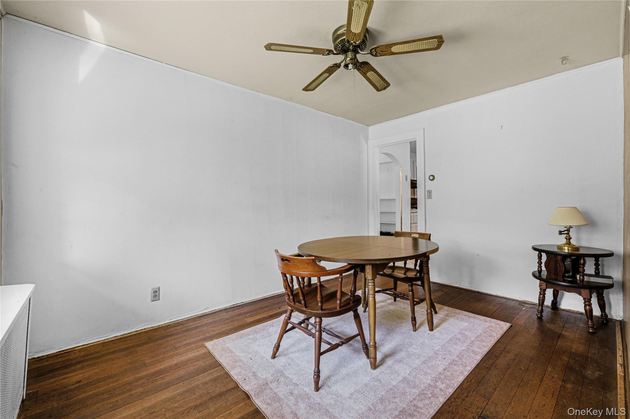 Single Family Cross Street  Nassau County, NY 11560, MLS-1002028-21