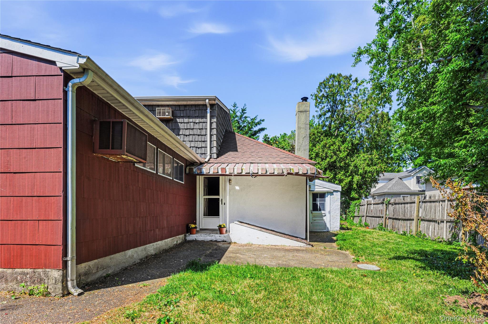 Single Family Cross Street  Nassau County, NY 11560, MLS-1002028-6