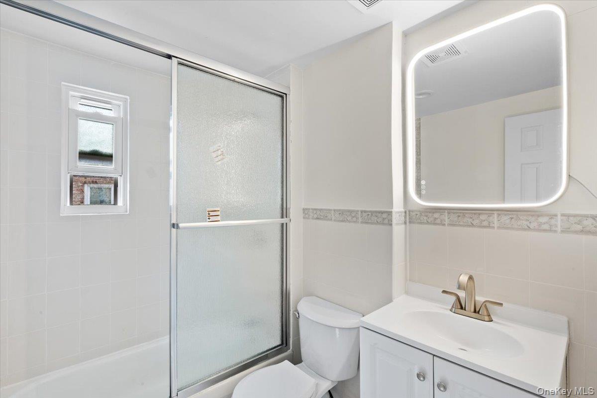 Single Family 68th Street  Queens, NY 11377, MLS-1002043-11