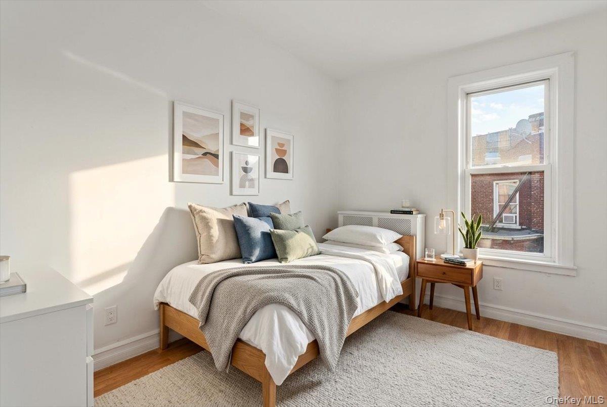 Single Family 68th Street  Queens, NY 11377, MLS-1002043-16