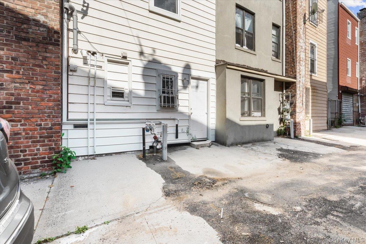 Single Family 68th Street  Queens, NY 11377, MLS-1002043-24