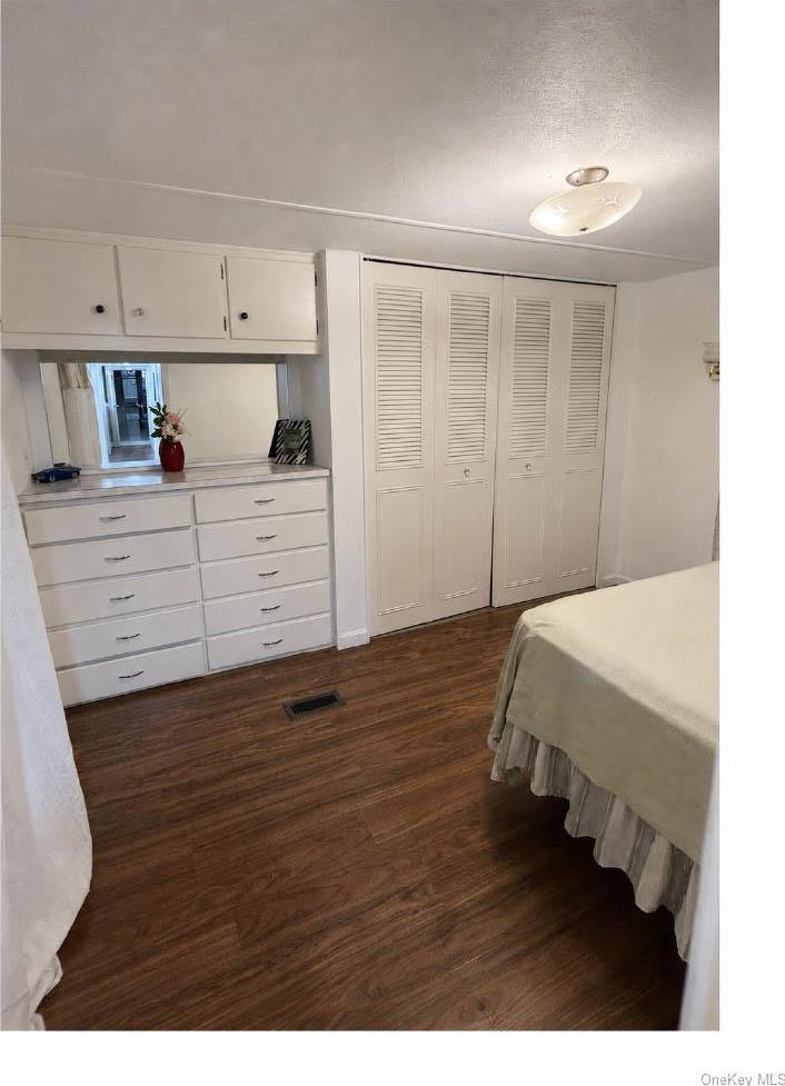 Single Family Quaker Rd Trailer Park Rockland County, NY 10970, MLS-1002048-22