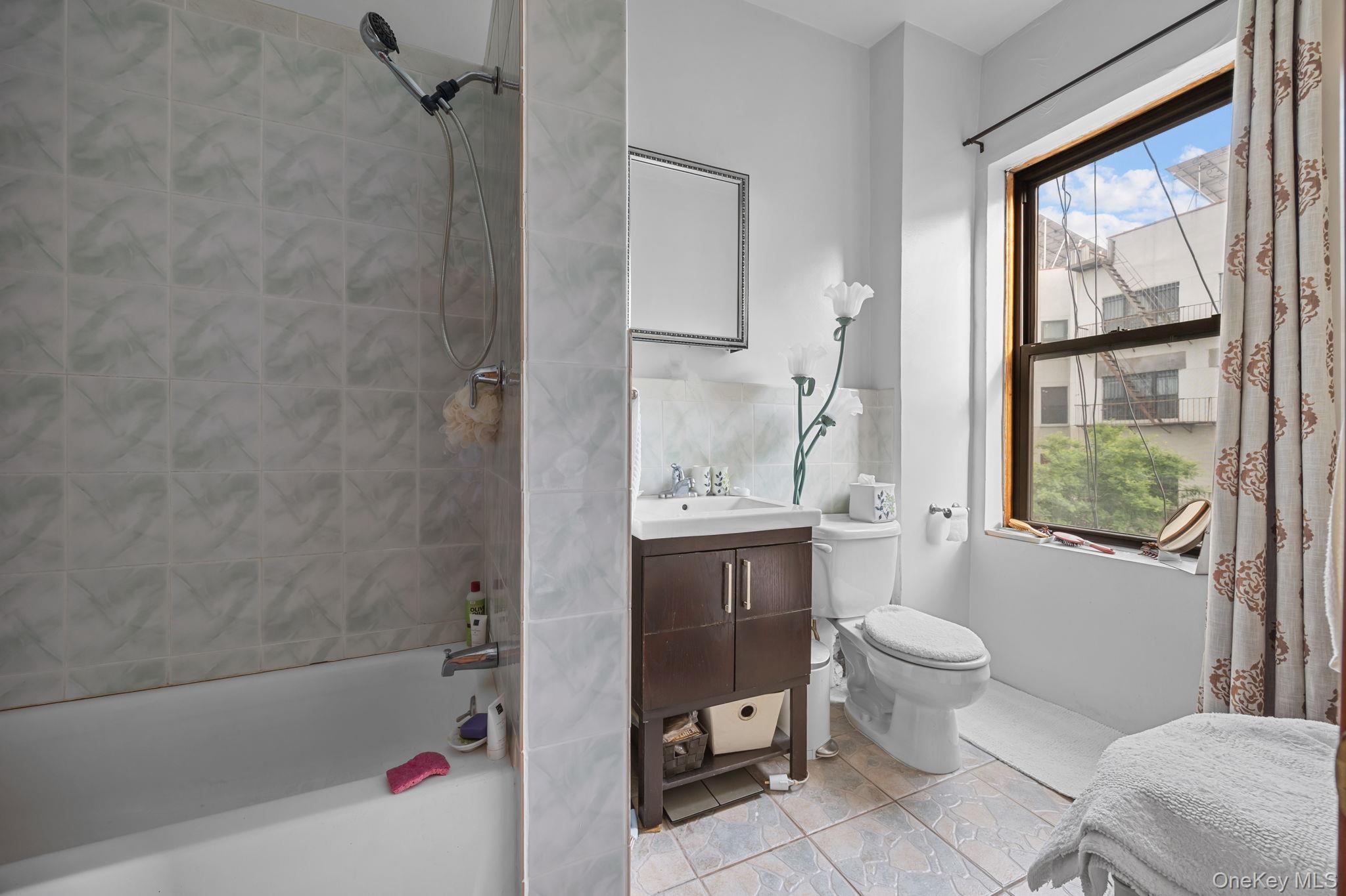 Single Family 136th  Manhattan, NY 10030, MLS-1002090-9