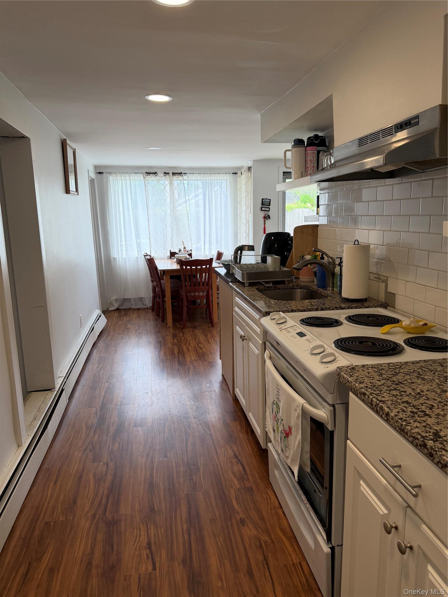 Single Family County Rd 39 Suffolk County, NY 11968, MLS-1002100-11