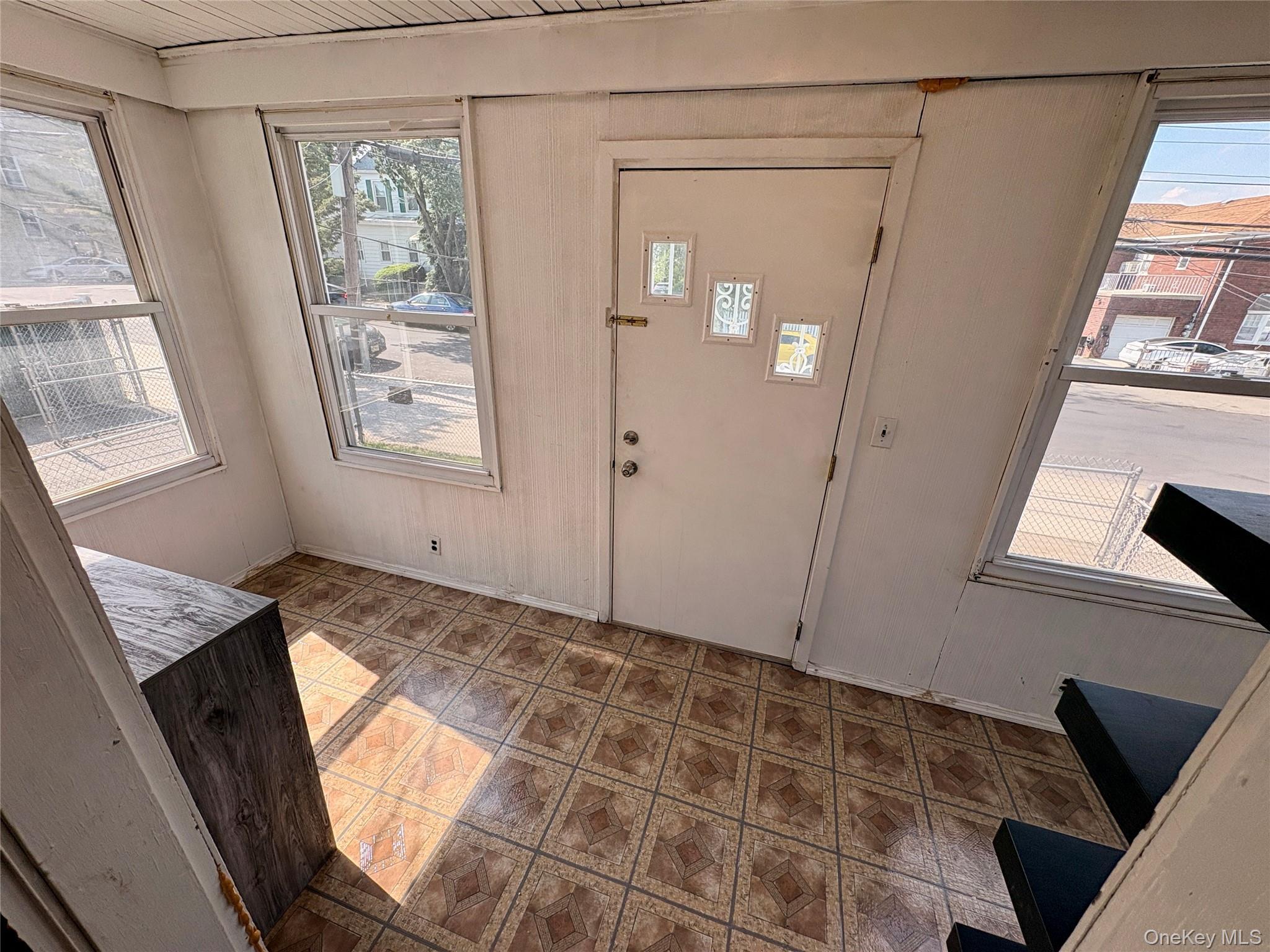 Single Family Baisley Bronx, NY 10461, MLS-1002136-12
