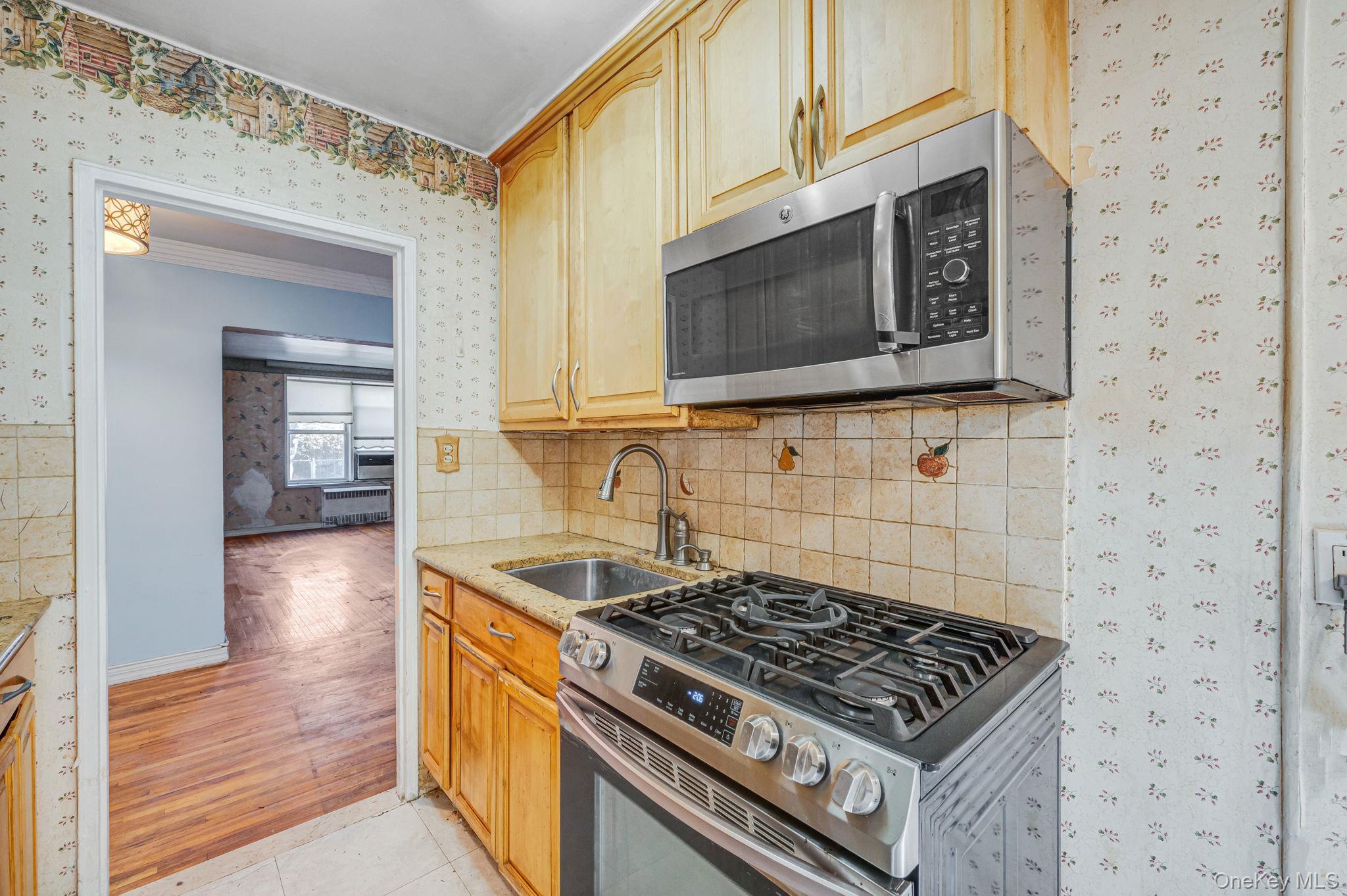 Coop E 7 Street Brooklyn, NY 11235, MLS-1002142-14