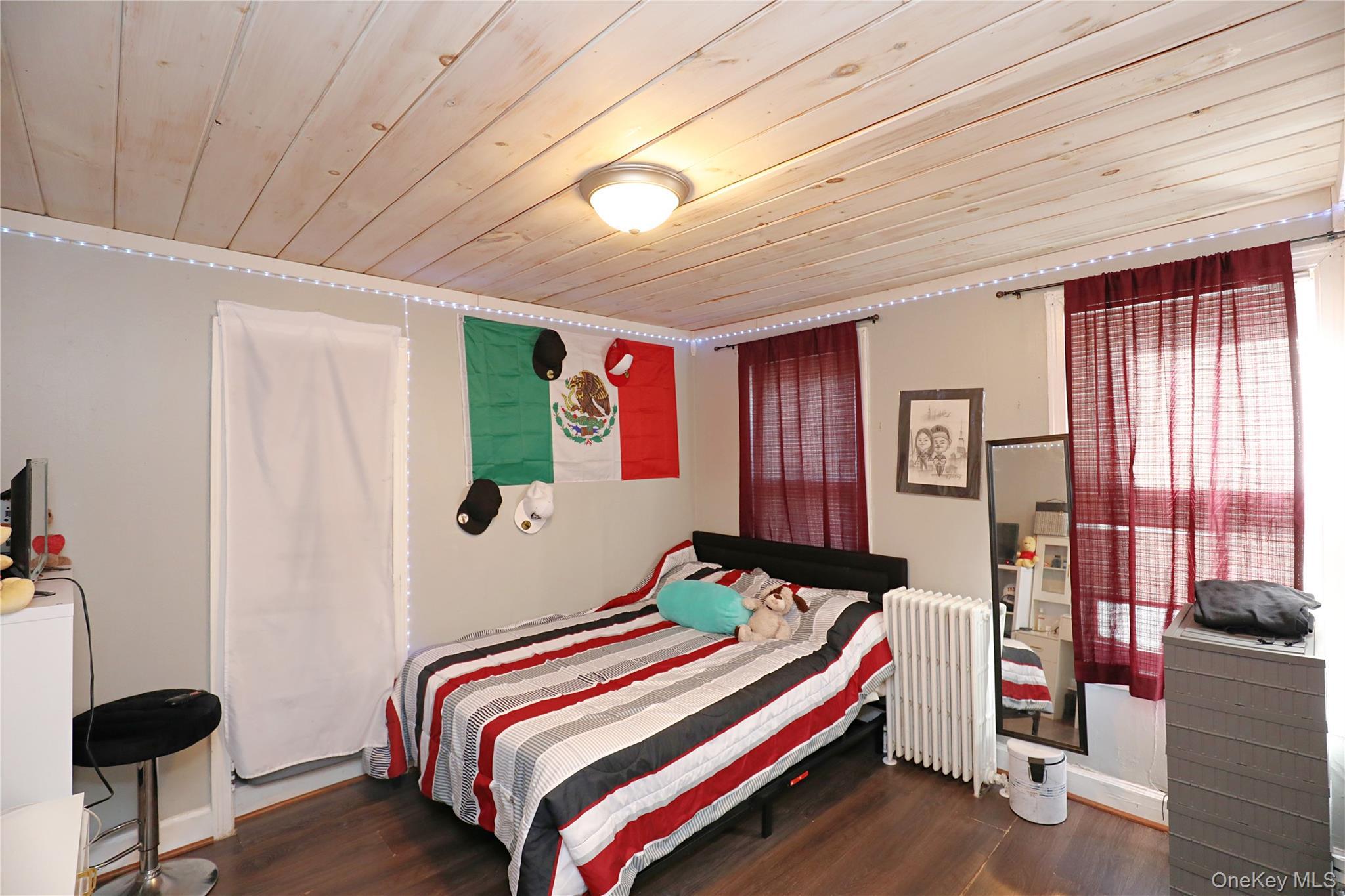 Single Family Washington Avenue  Ulster County, NY 12401, MLS-1002182-22