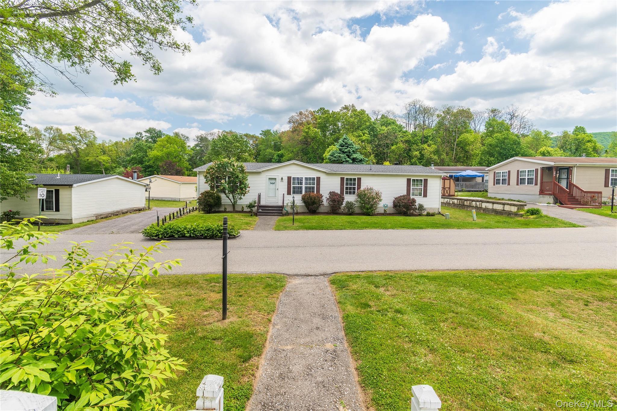 Single Family Wood Hollow Road Dutchess County, NY 12533, MLS-1002183-36