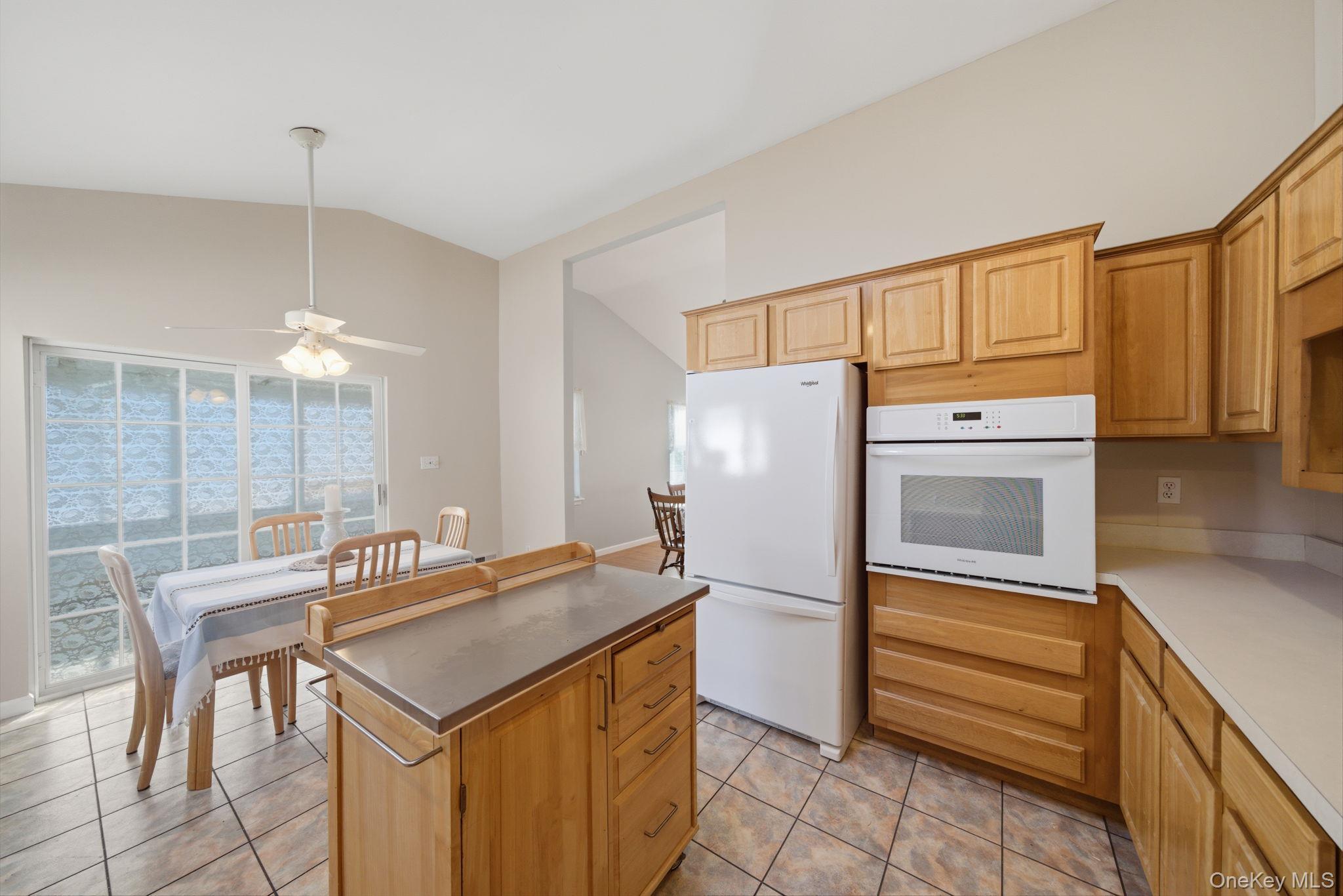 Single Family Willow Suffolk County, NY 11949, MLS-1002194-11