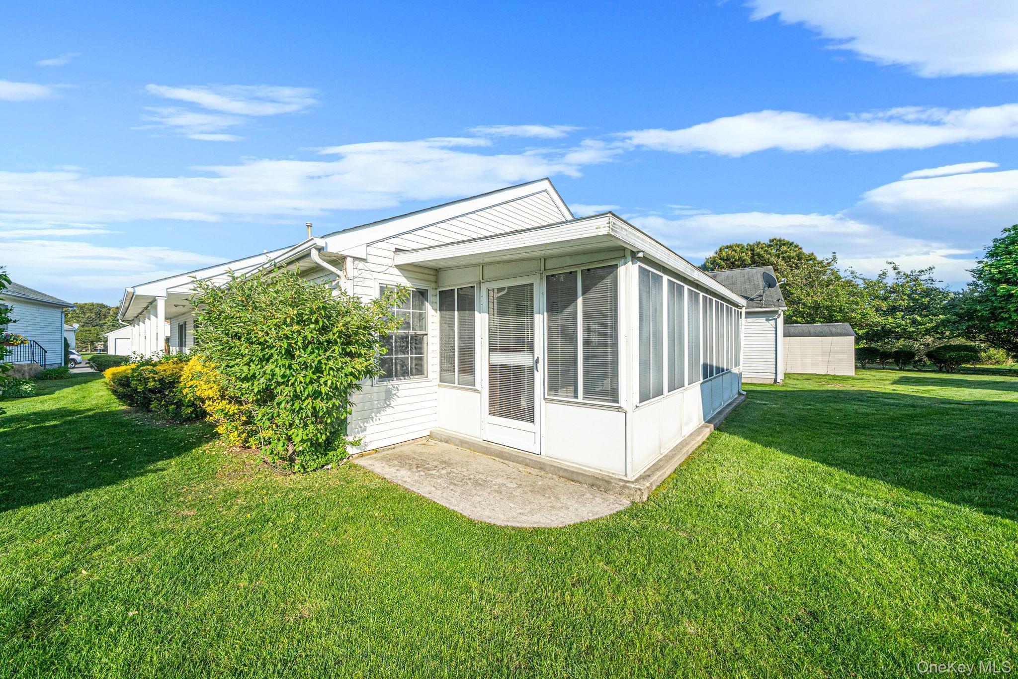 Single Family Willow Suffolk County, NY 11949, MLS-1002194-28
