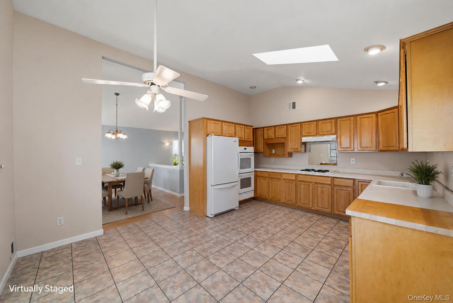Single Family Willow Suffolk County, NY 11949, MLS-1002194-9