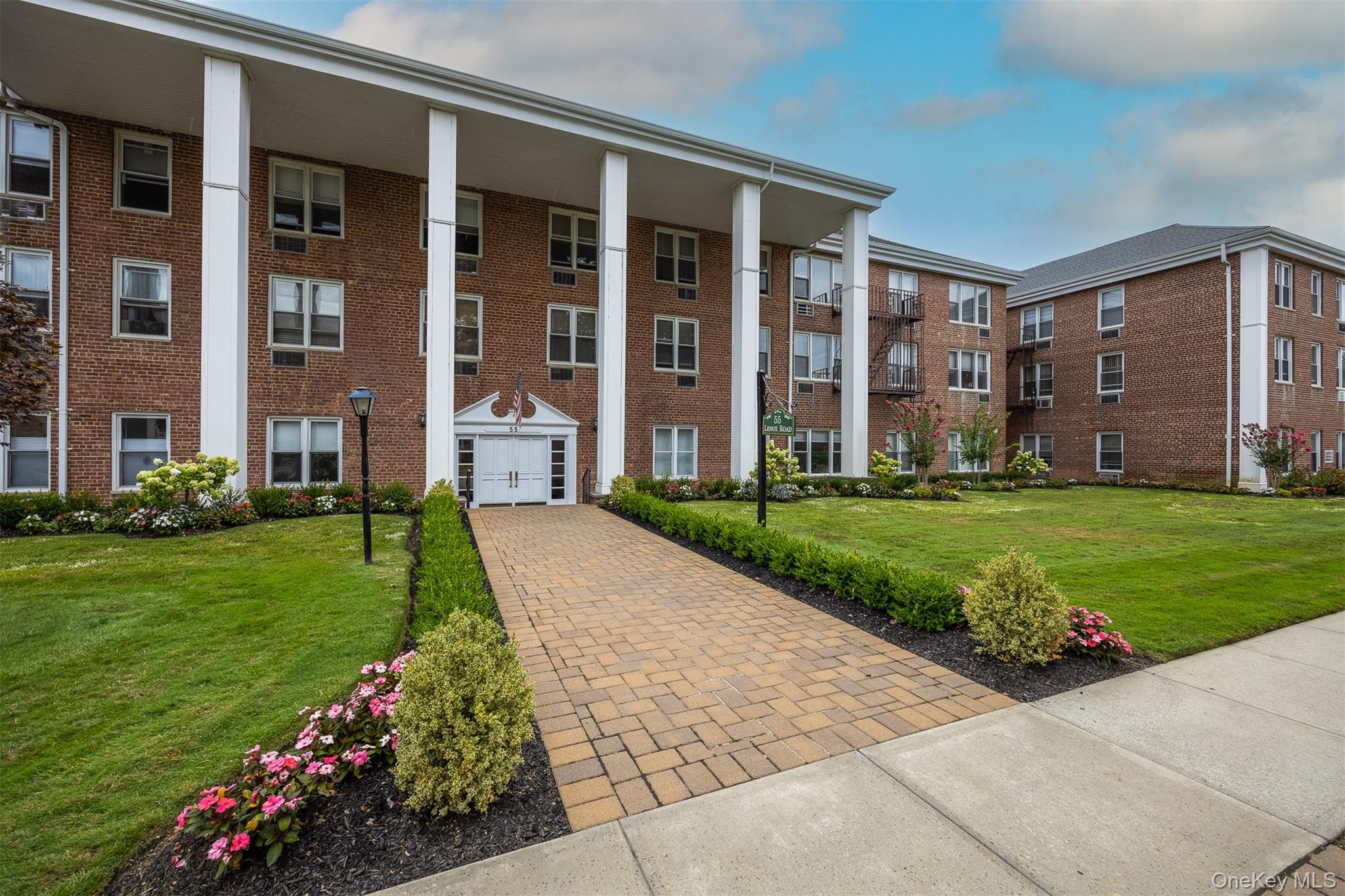 Coop Lenox Nassau County, NY 11570, MLS-1002217-2