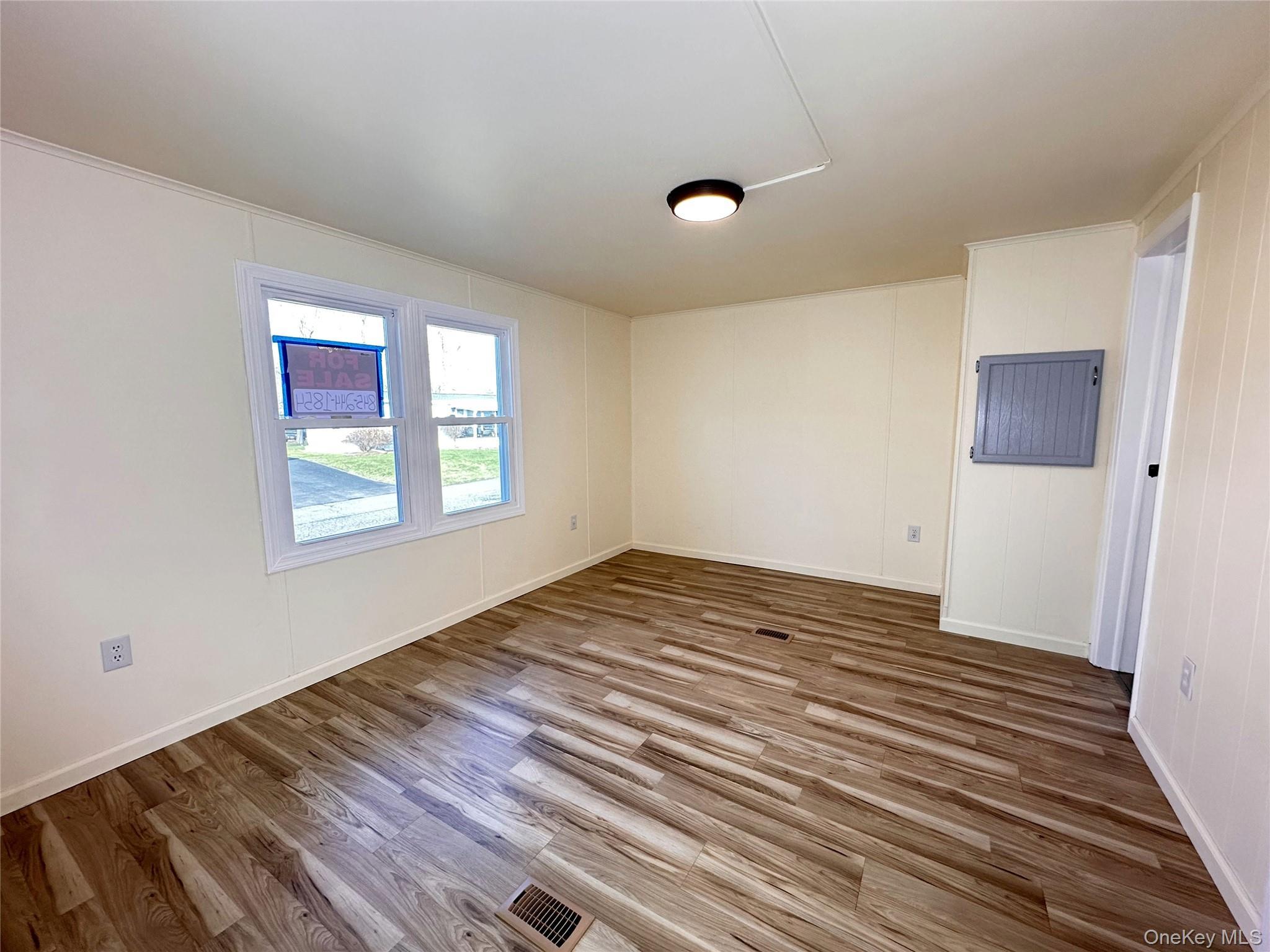 Single Family Mele Ulster County, NY 12561, MLS-1002219-13