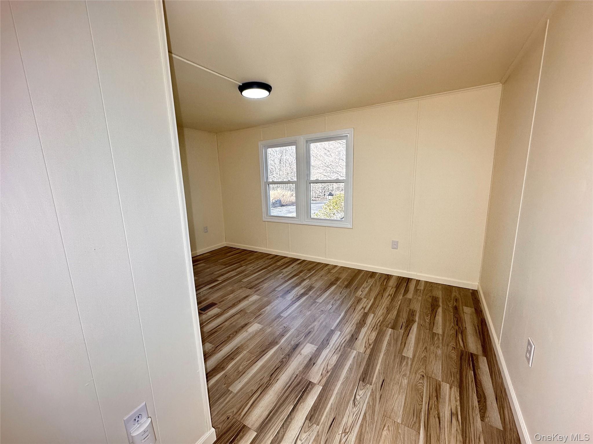 Single Family Mele Ulster County, NY 12561, MLS-1002219-22