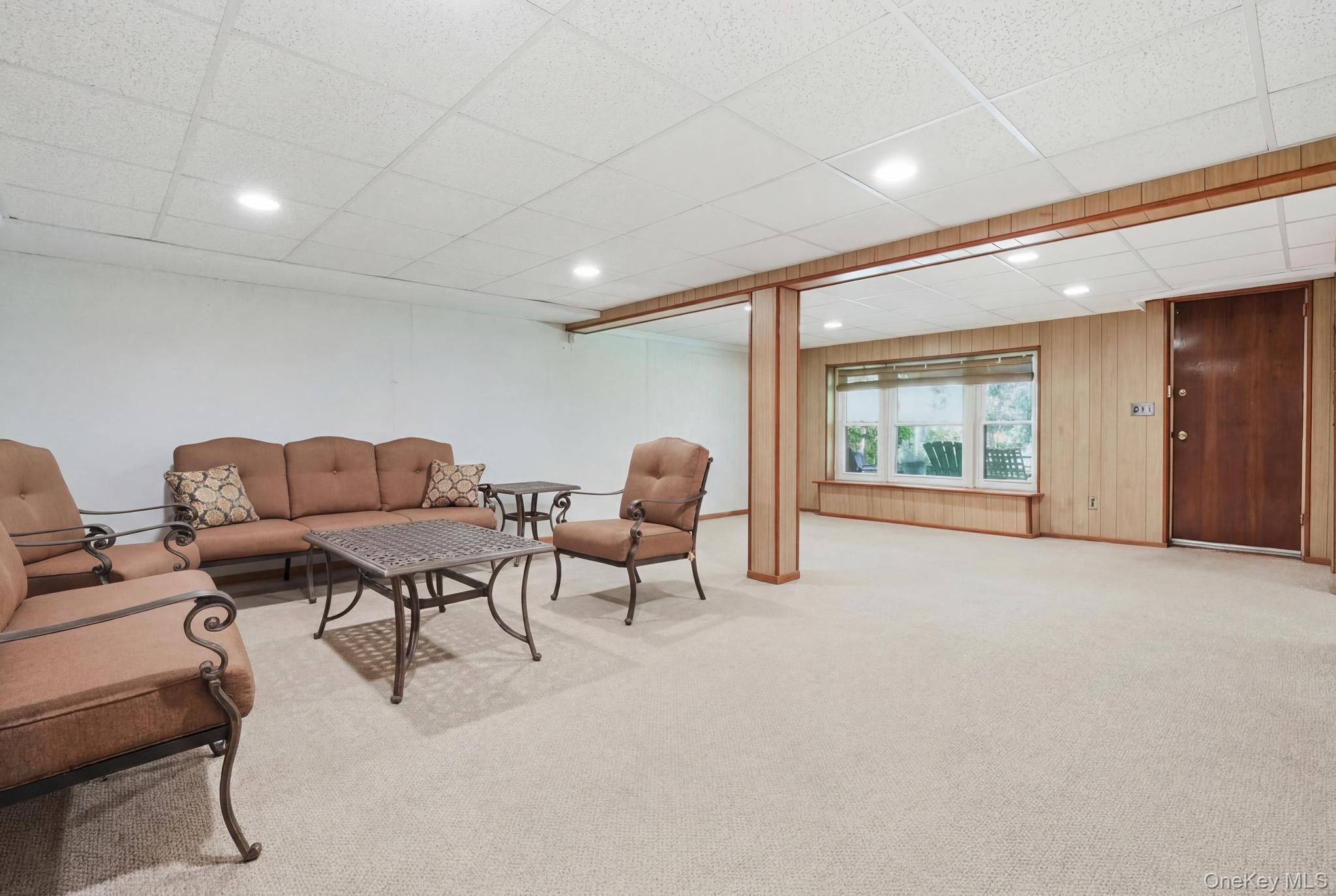 Single Family Semon Road  Suffolk County, NY 11743, MLS-1002228-21