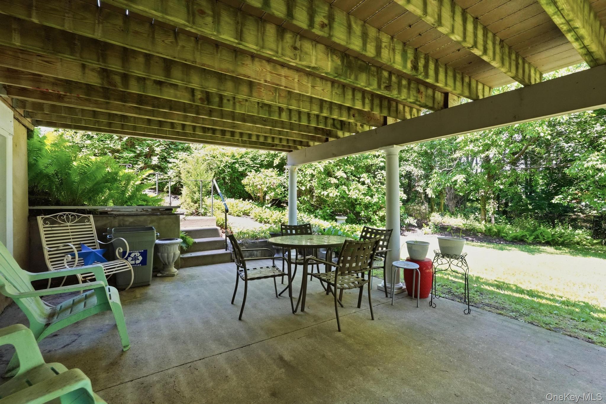 Single Family Semon Road  Suffolk County, NY 11743, MLS-1002228-23