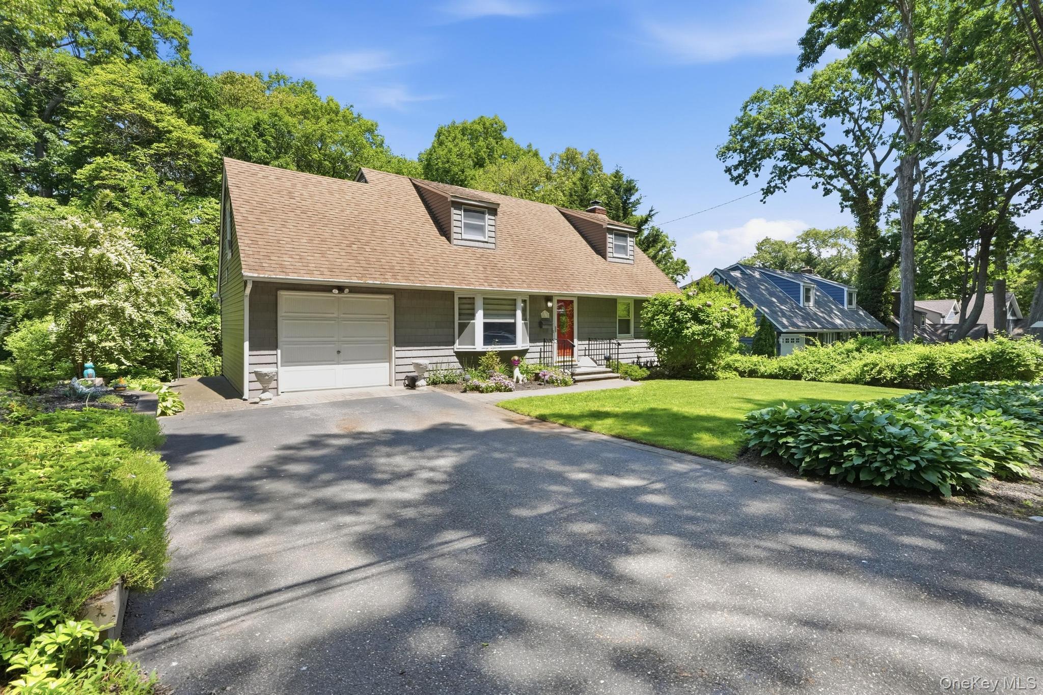 Single Family Semon Road  Suffolk County, NY 11743, MLS-1002228-3
