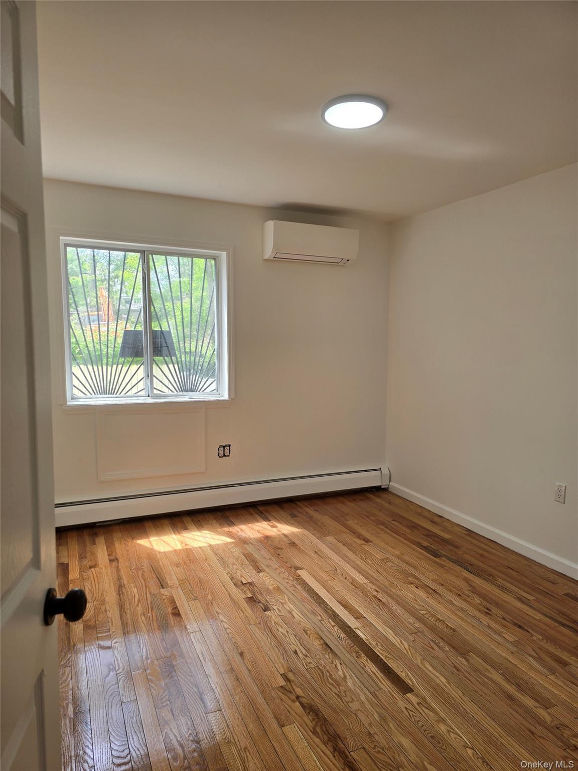Single Family Hunter Bronx, NY 10475, MLS-1002232-6