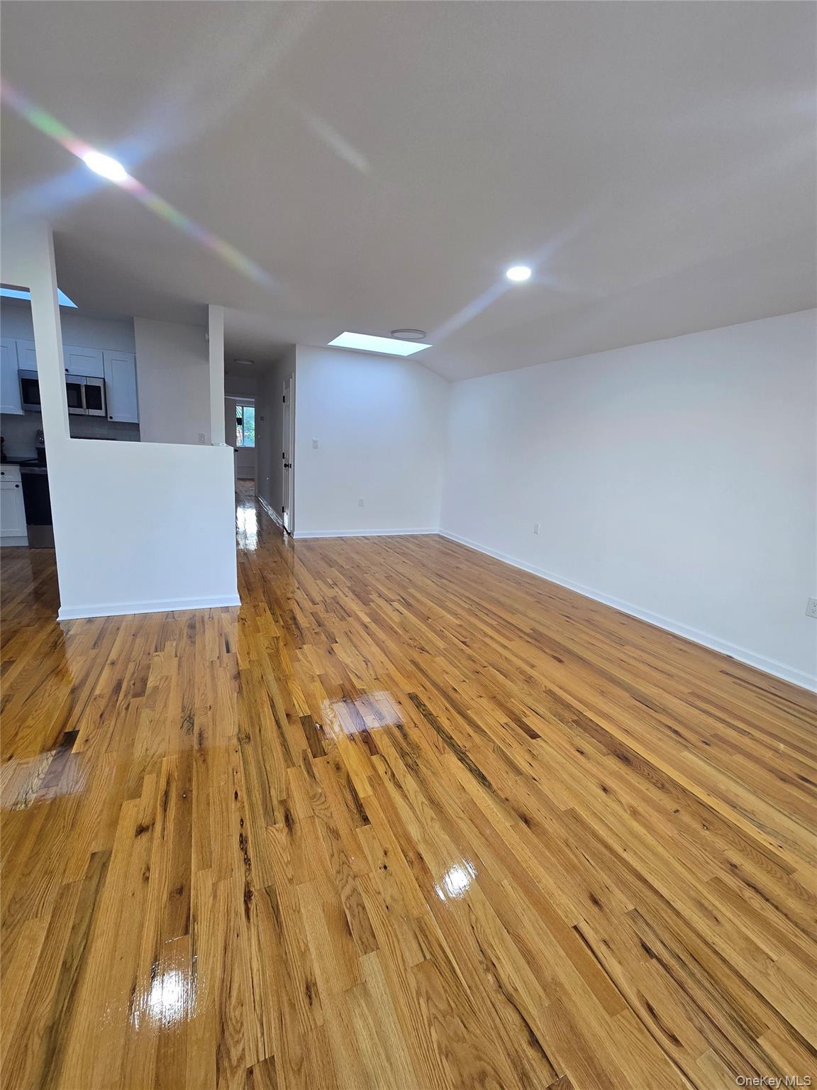 Single Family Hunter Bronx, NY 10475, MLS-1002232-8