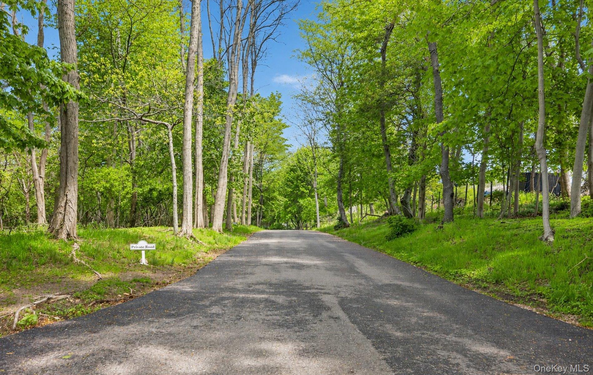 Single Family Briarsweet Lane  Suffolk County, NY 11937, MLS-1002247-38