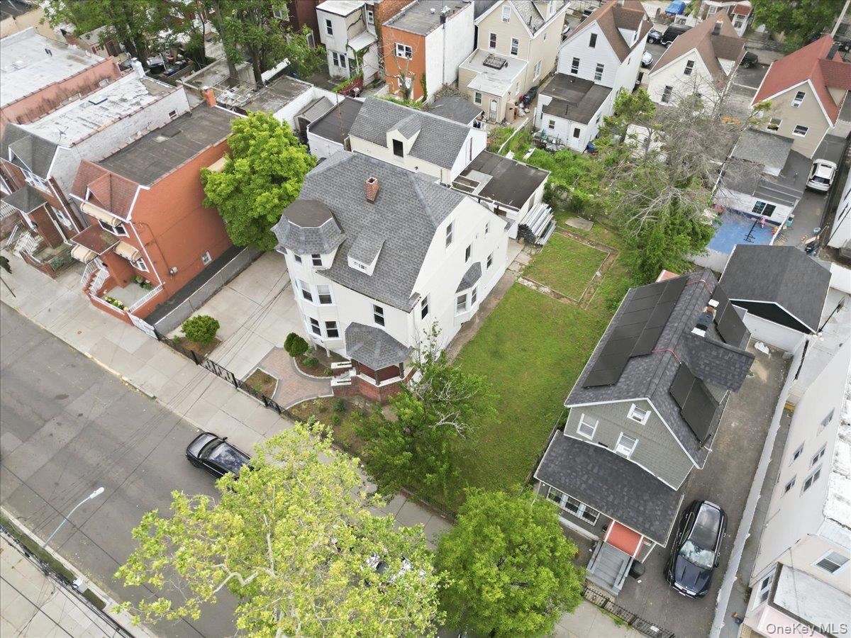 Single Family 215th  Bronx, NY 10467, MLS-1002257-10