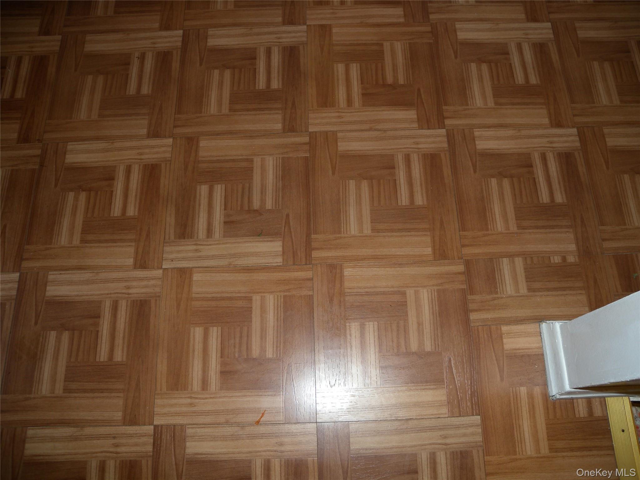 Single Family Washington Heights Street Suffolk County, NY 11784, MLS-1002269-16