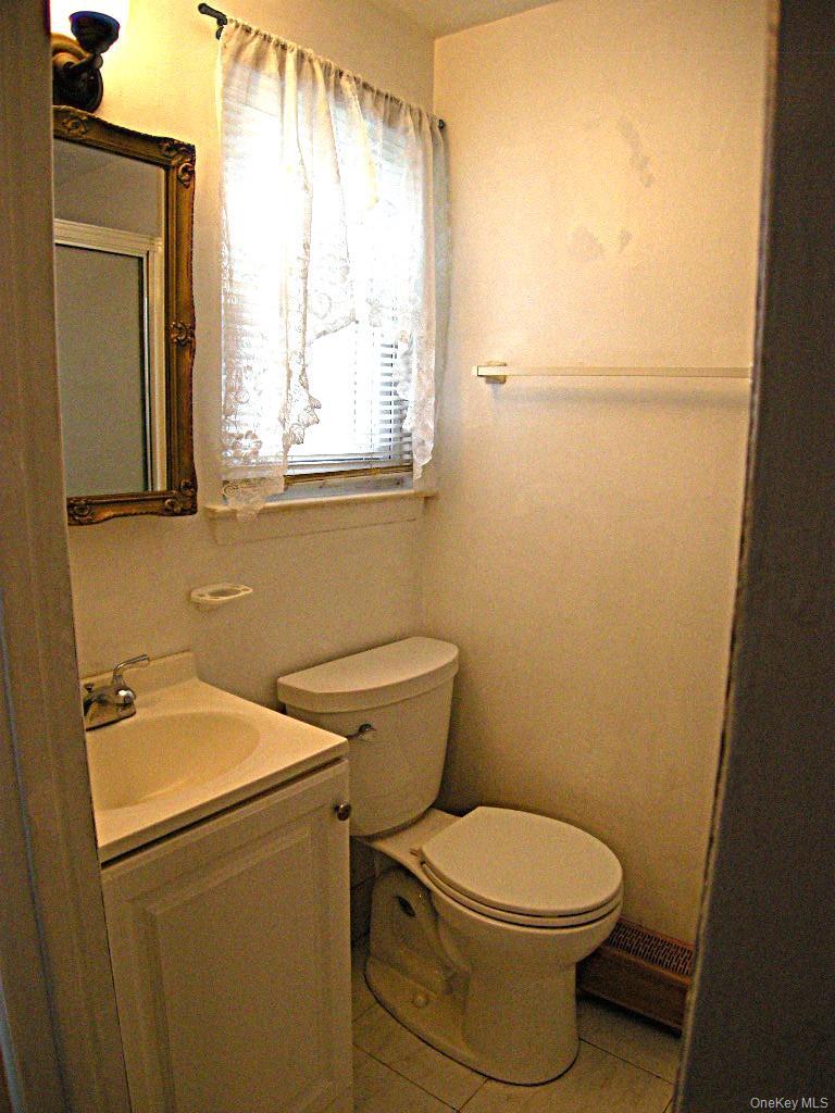Single Family Washington Heights Street Suffolk County, NY 11784, MLS-1002269-24