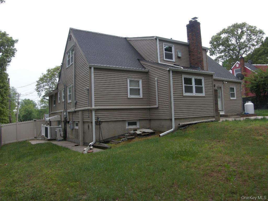 Single Family Washington Heights Street Suffolk County, NY 11784, MLS-1002269-4