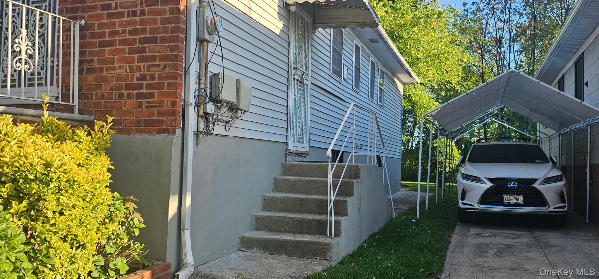 Single Family 147th  Queens, NY 11413, MLS-1002273-11