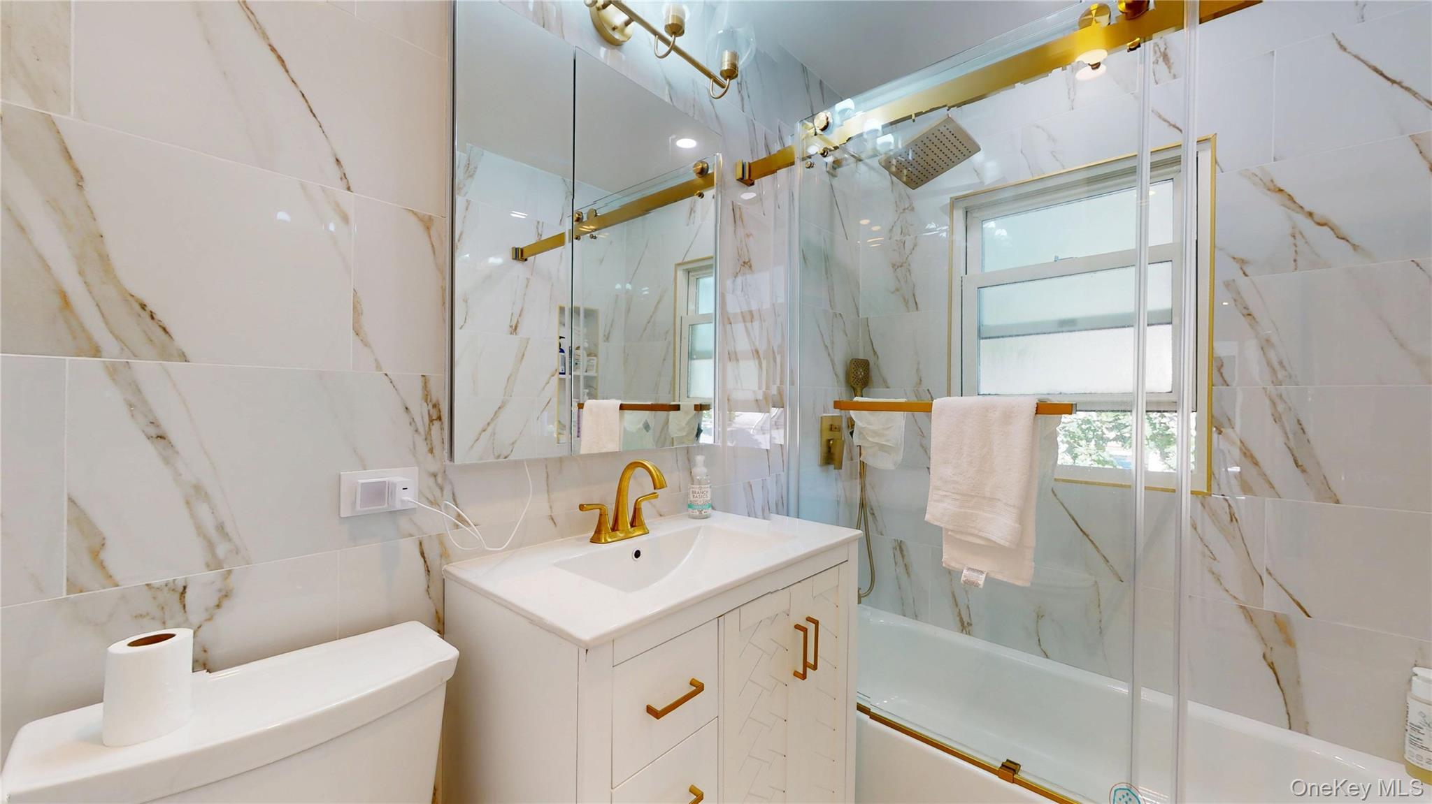Single Family 71st Avenue Queens, NY 11375, MLS-1002340-15