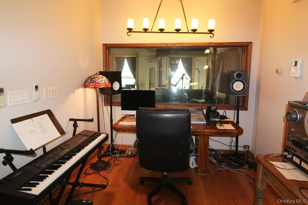 Single Family Manhattan  Manhattan, NY 10027, MLS-1002344-19