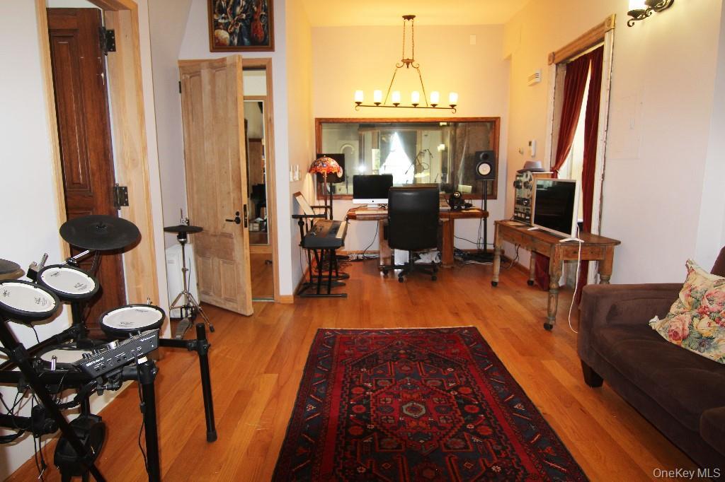 Single Family Manhattan  Manhattan, NY 10027, MLS-1002344-20