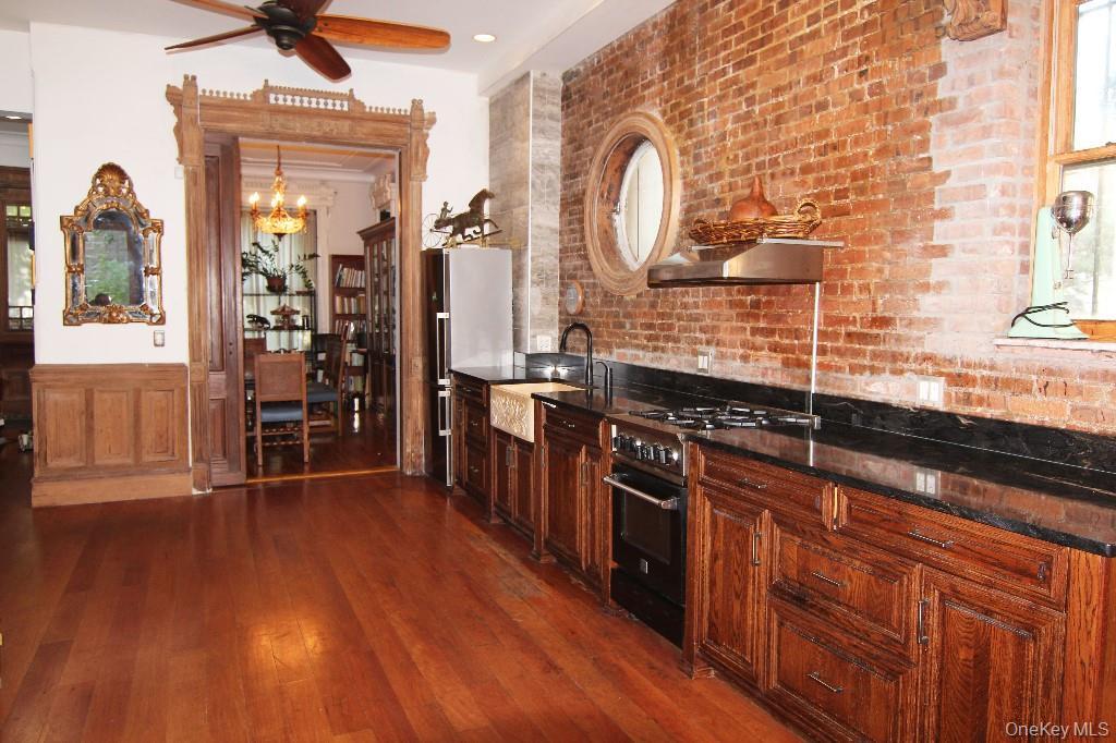 Single Family Manhattan  Manhattan, NY 10027, MLS-1002344-22