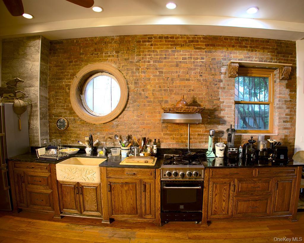 Single Family Manhattan  Manhattan, NY 10027, MLS-1002344-23