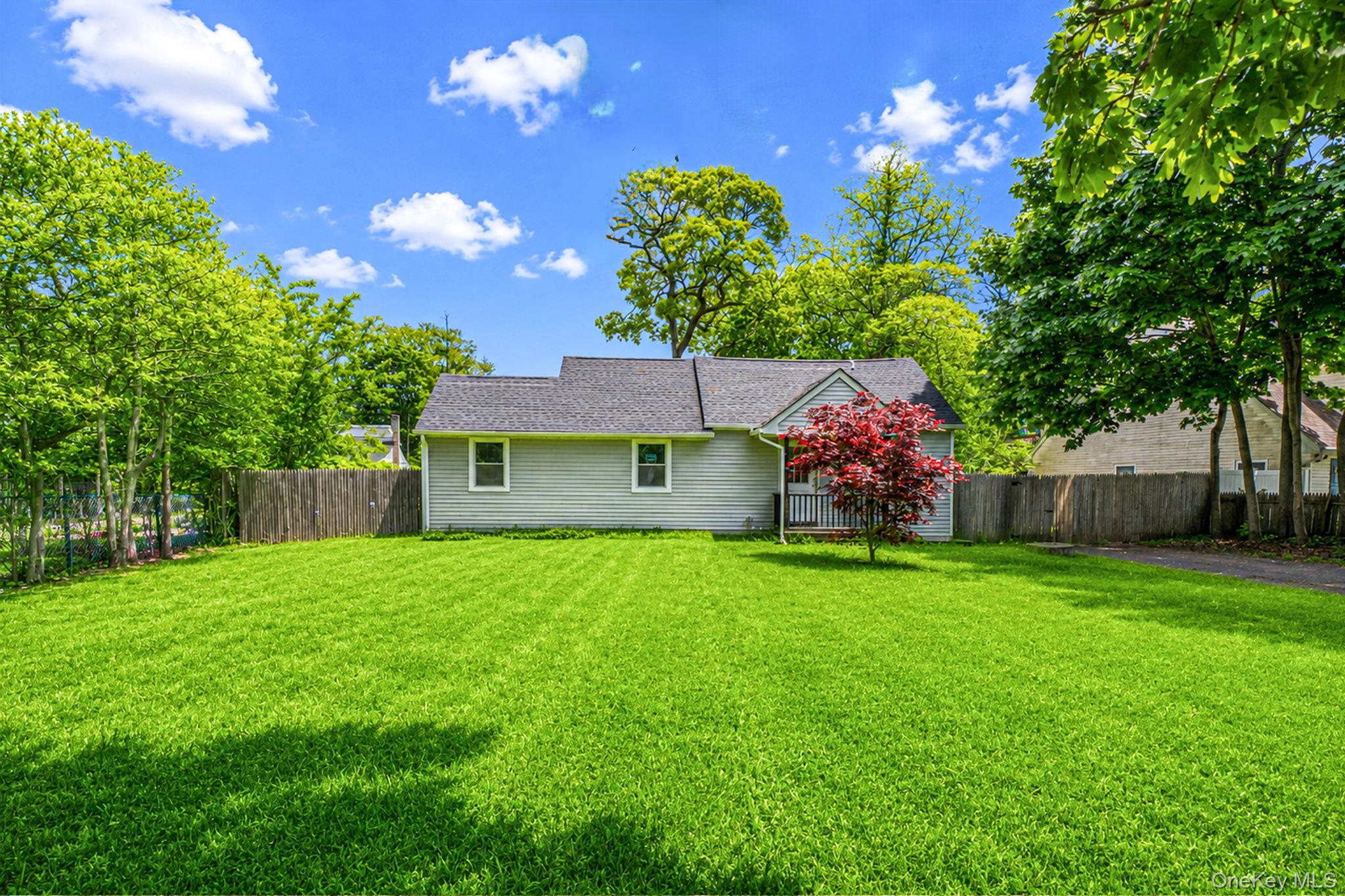 Single Family Huguenot Drive  Suffolk County, NY 11951, MLS-1002362-2