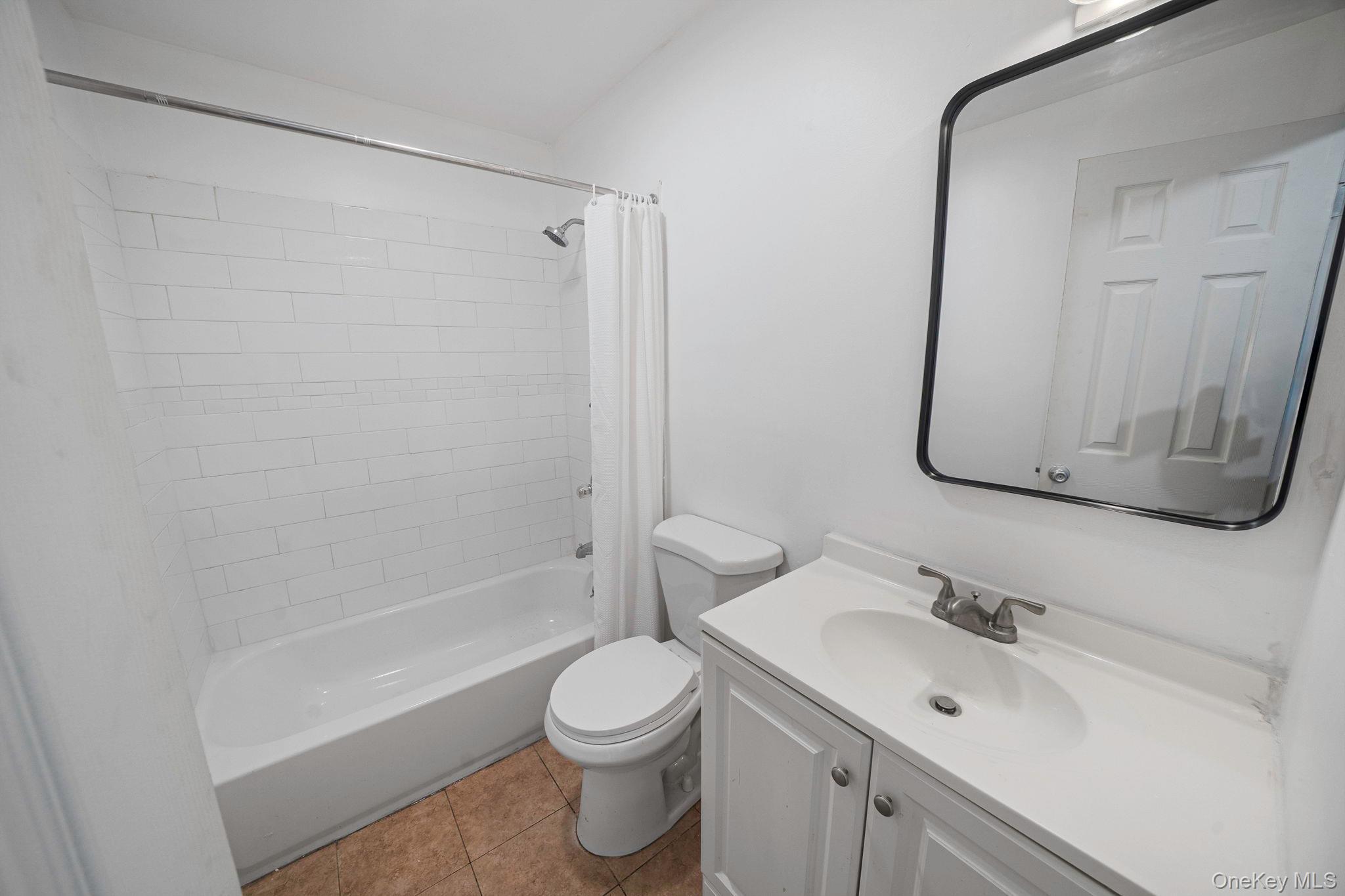 Single Family Huguenot Drive  Suffolk County, NY 11951, MLS-1002362-25