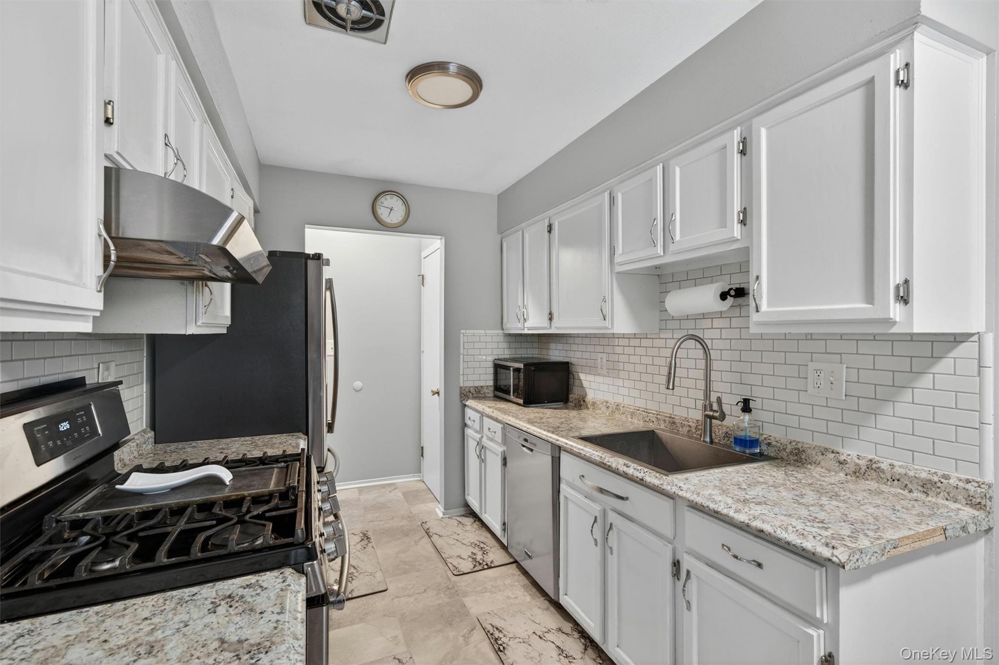 Single Family Acorn Court Orange County, NY 10930, MLS-1002400-8