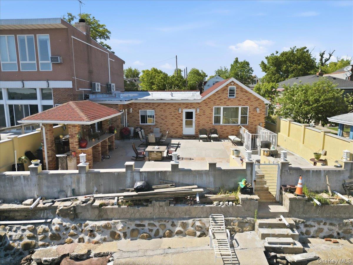 Single Family Schurz Bronx, NY 10465, MLS-1002470-13