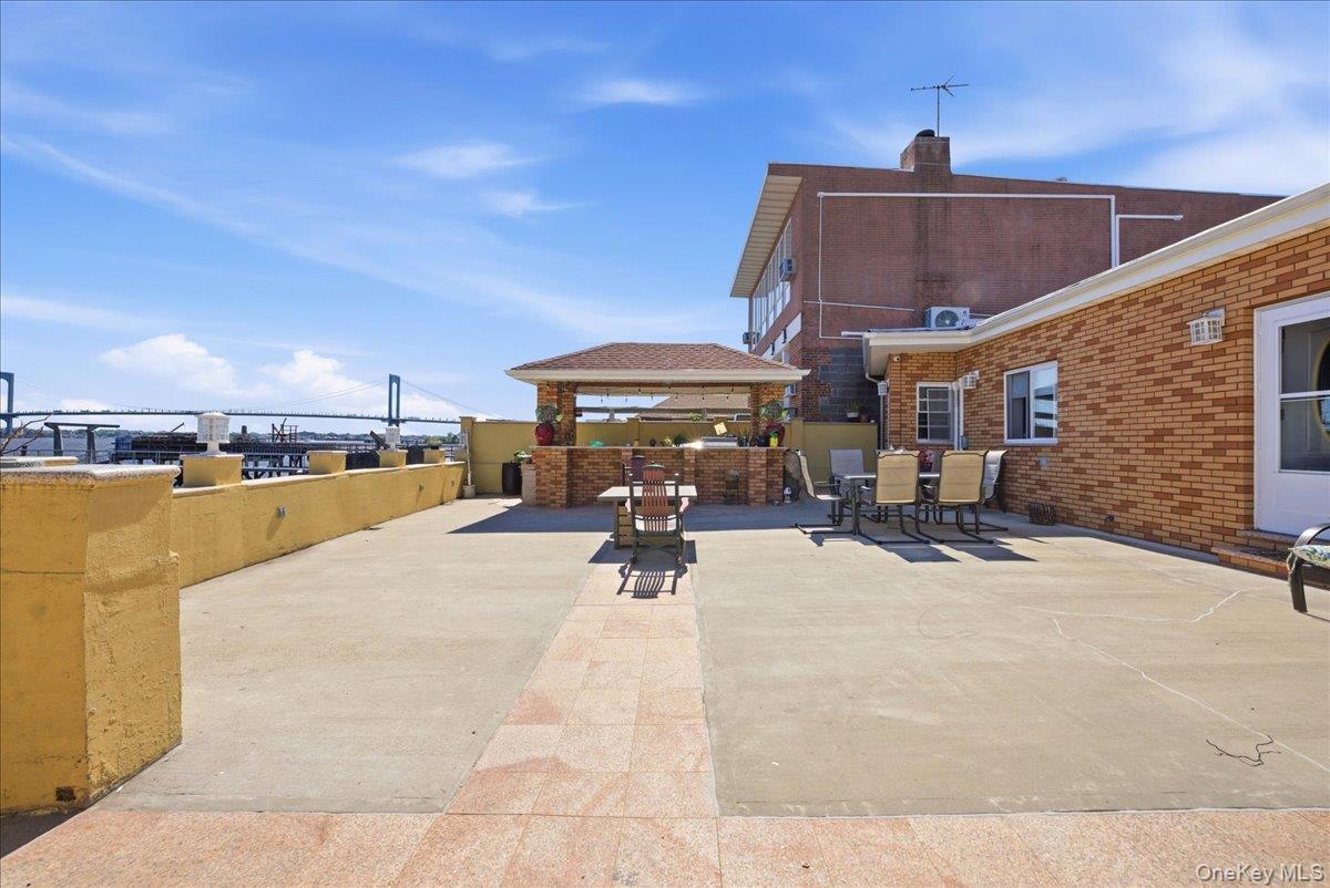 Single Family Schurz Bronx, NY 10465, MLS-1002470-18