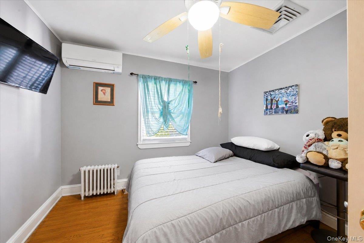 Single Family Schurz Bronx, NY 10465, MLS-1002470-35