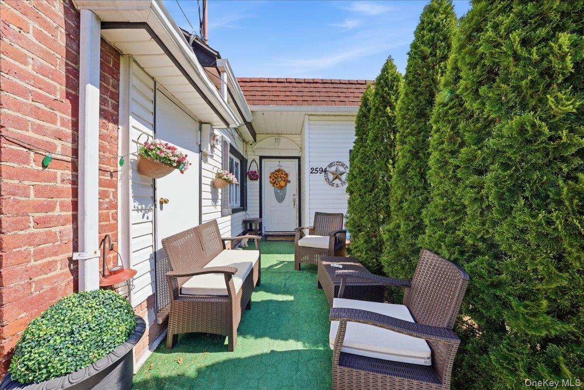 Single Family Schurz Bronx, NY 10465, MLS-1002470-4