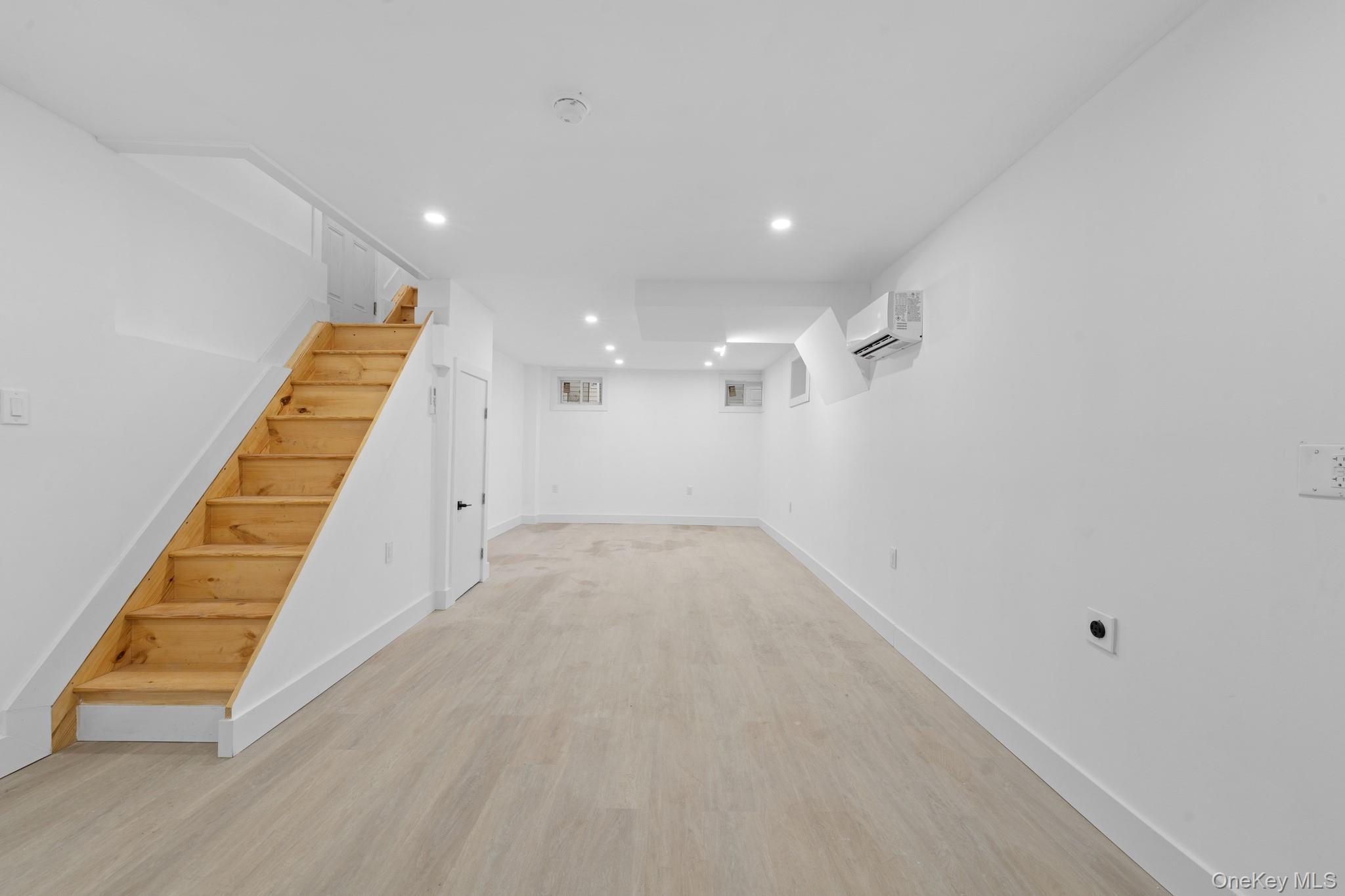 Single Family 109th Queens, NY 11420, MLS-1002527-12