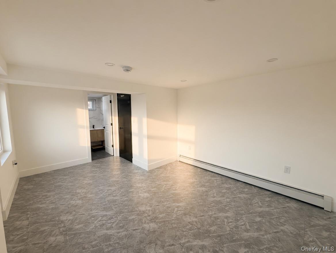 Single Family 190th Street  Queens, NY 11412, MLS-1002531-26